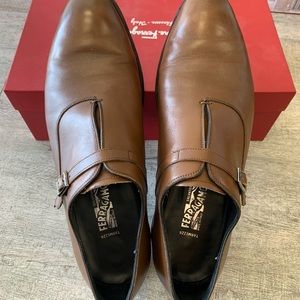 Ferragamo Leather Loafers Men Shoes